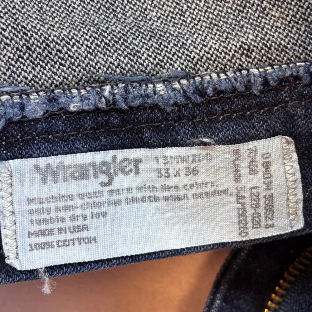 Wrangler‎ Men's Dark Wash Boot cut Leg Denim Jeans Size 33x36 lot of 2